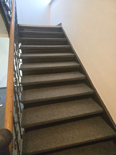 Unterhaltsreinigung Treppe